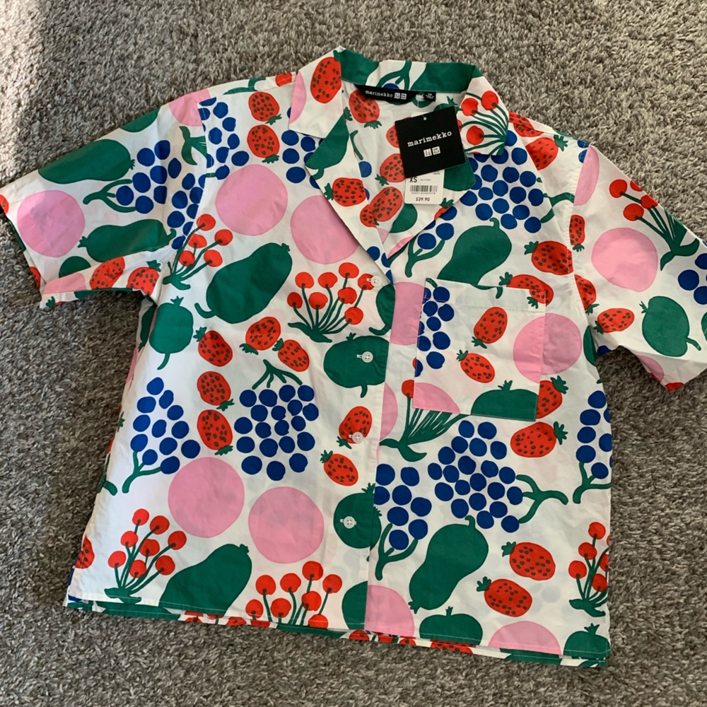 UNIQLO Marimekko Collab Colorful Fruit Print Shirt
